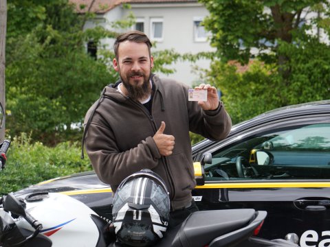 Easy Fahrschule Pino D'Alessandro - Aller Klassen